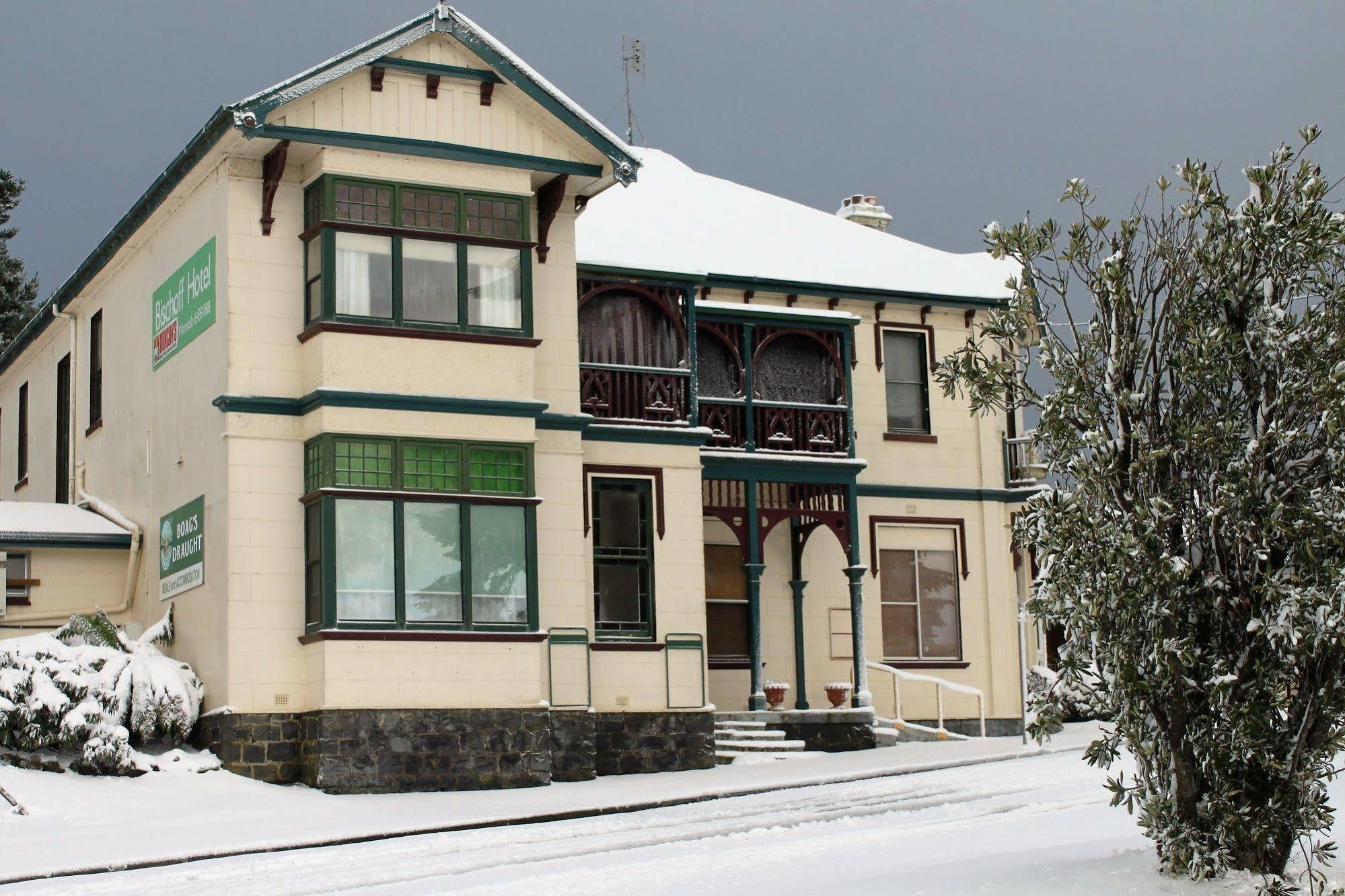 Bischoff Hotel Waratah Exterior foto